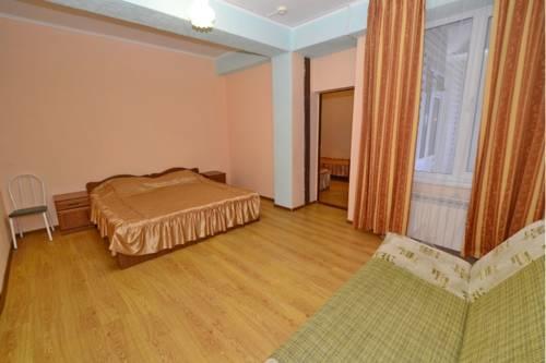 Gostevoi Dom Karavan Hotel Anapa Exterior photo